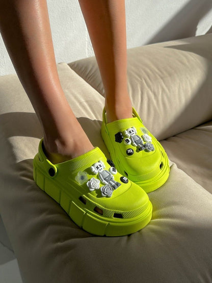 Platform Foam Clogs with Ventilatio