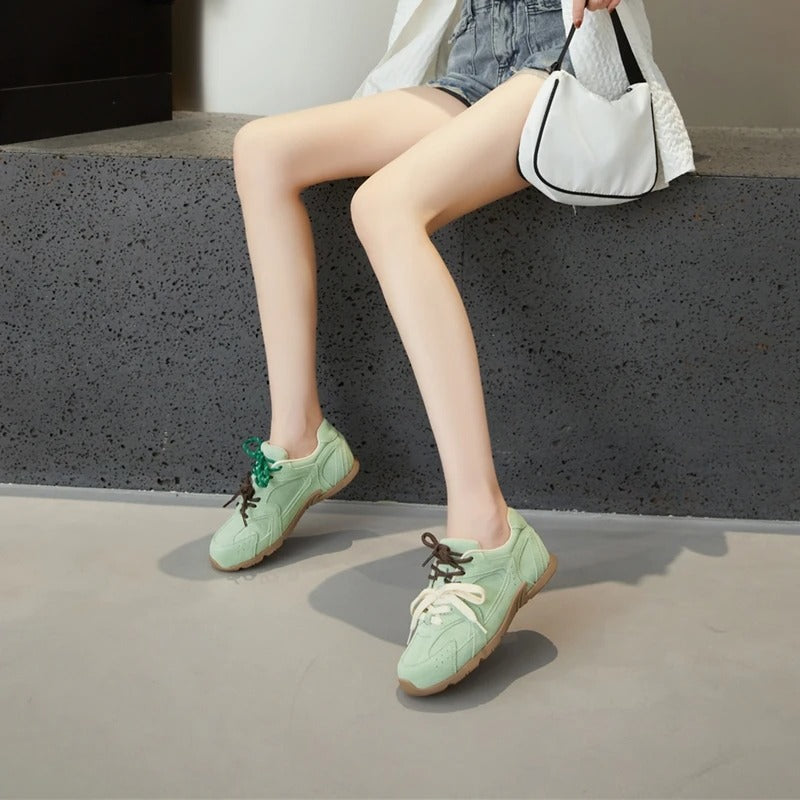 Women's Retro Genuine Leather Sneakers with Velvet Lining