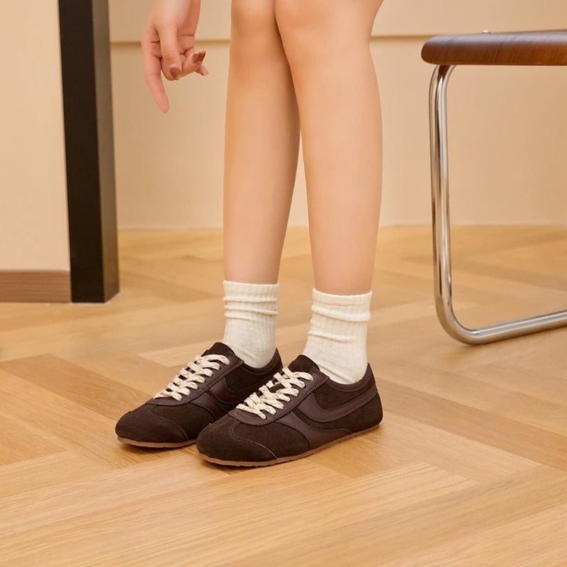 Women's Retro Leather Sneakers Inspired by Forrest Gump