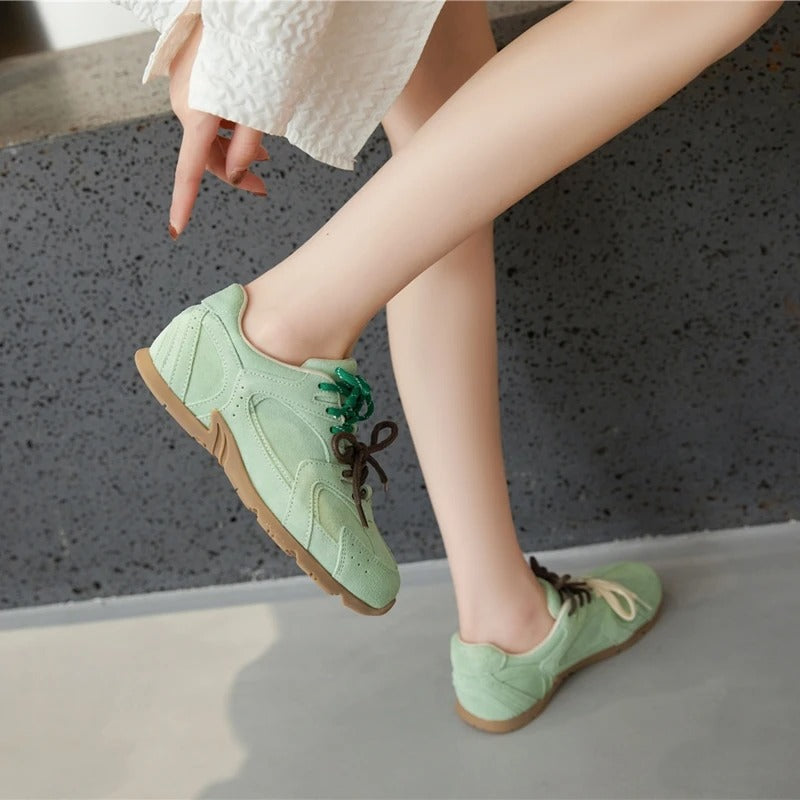 Women's Retro Genuine Leather Sneakers with Velvet Lining